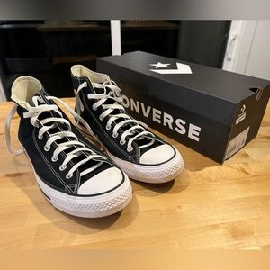Men’s Converse size 12 wide